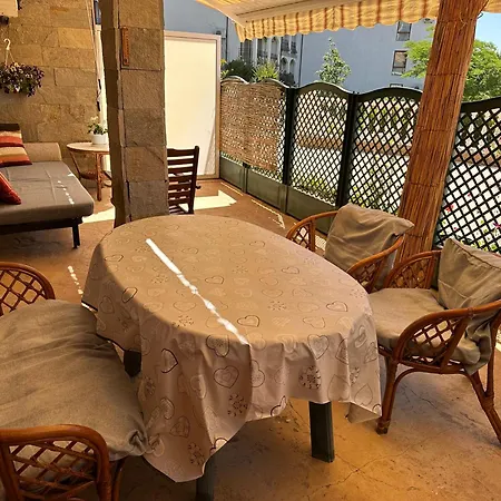 аппартамент в триумфе святой влас 300м от моря, бассейн. Lägenhet *