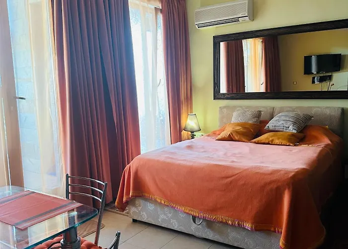 аппартамент в триумфе святой влас 300м от моря, бассейн. * スヴェティ・ヴラス