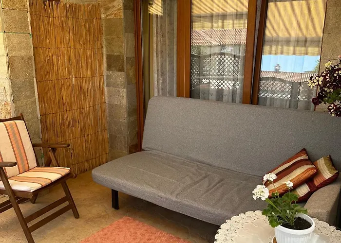 аппартамент в триумфе святой влас 300м от моря, бассейн. アパート *