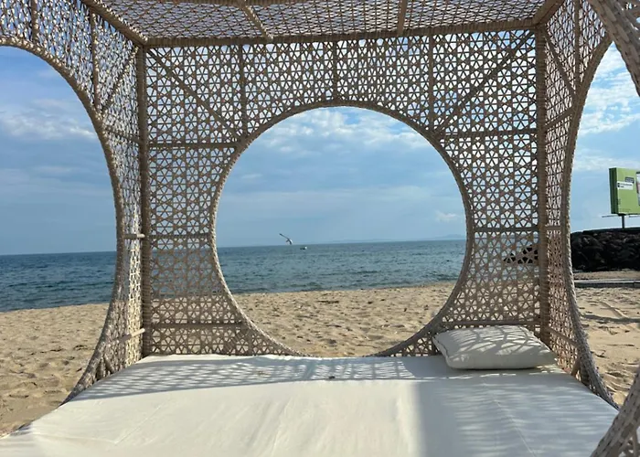 アパート аппартамент в триумфе святой влас 300м от моря, бассейн.